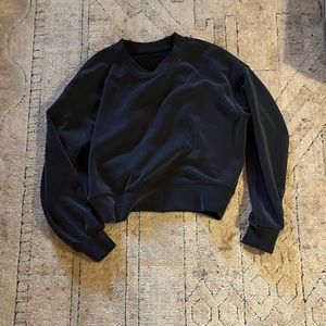 Lululemon softened perfectly oversized cropped crew